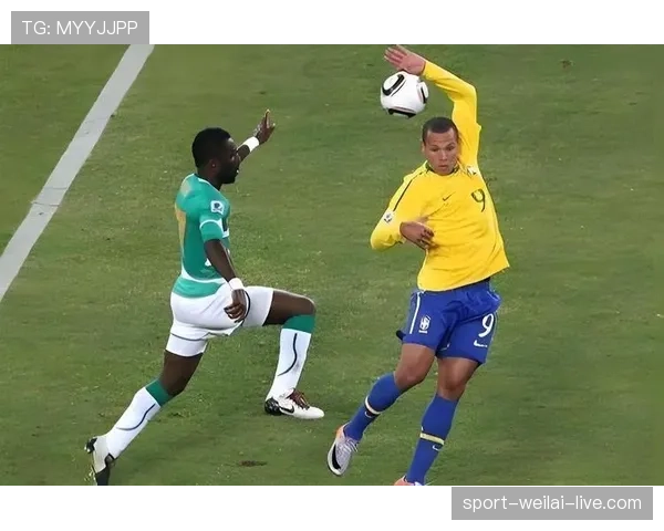 为什么这次手球没判犯规？手球判罚规则的3个关键细节