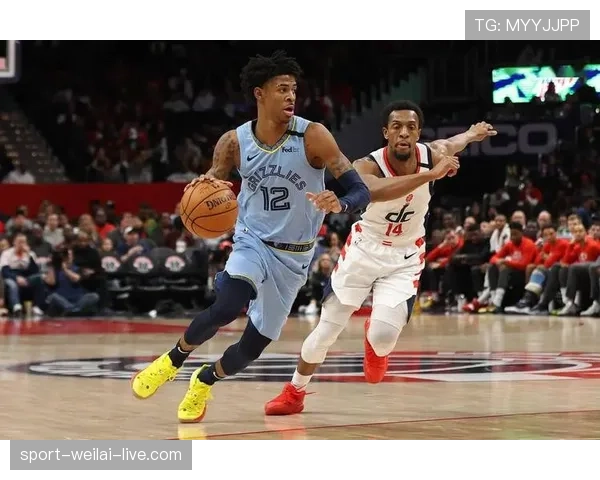 刷到贾·莫兰特家居照：球场狂野回家像开奢侈品展，我笑到怀疑人生