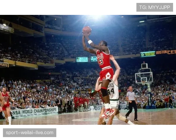 奥布拉克单赛季失球数创纪录：神级防守表现背后的机制解析